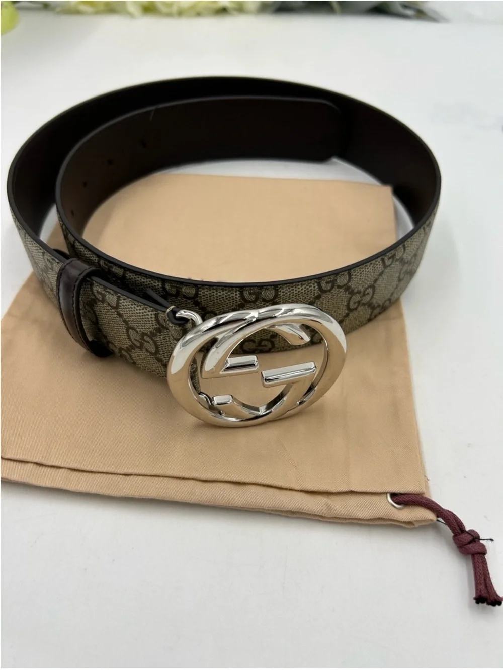 Men’s Gucci GG supreme belt interlocking G buckle size 80/32 inch made Italy